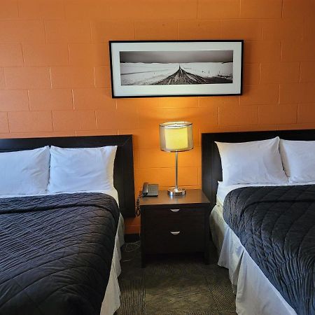 Roadking Inns Motel Калґарі Екстер'єр фото