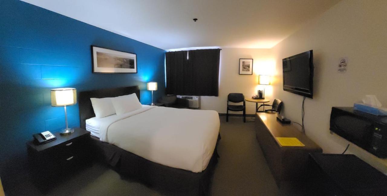 Roadking Inns Motel Калґарі Екстер'єр фото