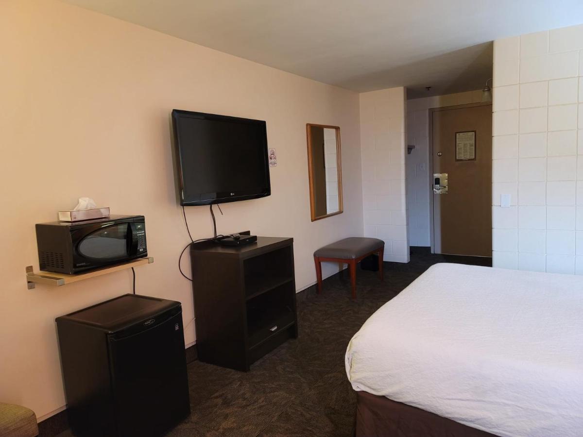 Roadking Inns Motel Калґарі Екстер'єр фото