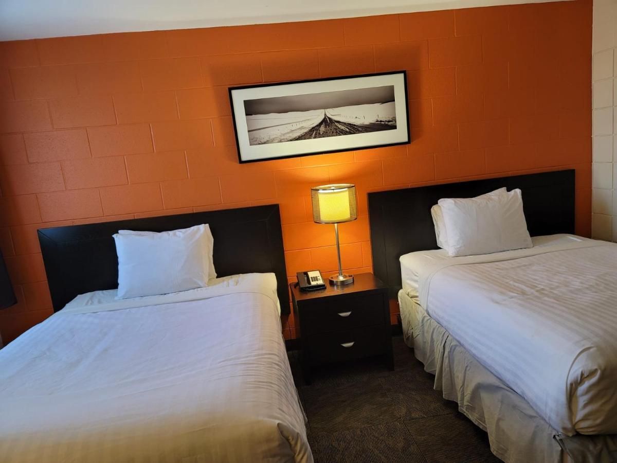 Roadking Inns Motel Калґарі Екстер'єр фото