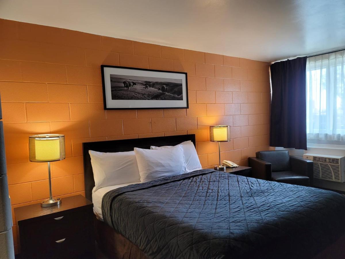 Roadking Inns Motel Калґарі Екстер'єр фото